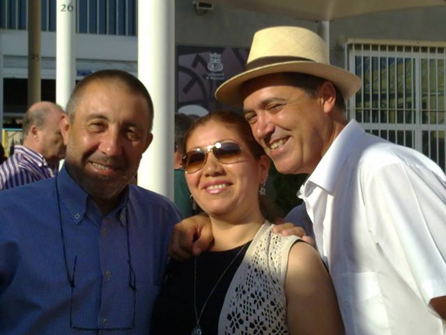 Con Regina Tulmo, productora, y Javier Alberola, periodista, ambos de Canal 9.